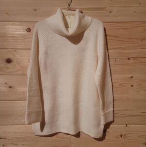 St. John's Bay Cream Turtleneck Sweater Size XL 22x28 NWOT